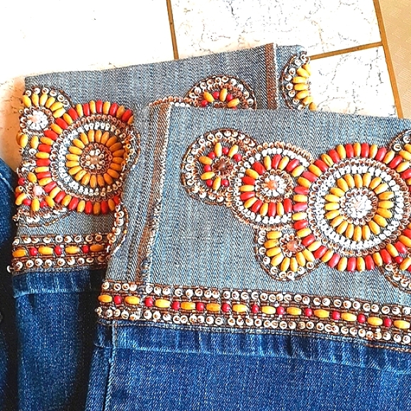 VINTAGE women's Jeans, New pair from Cache, sz 0..floral ,beading design - Picture 14 of 14